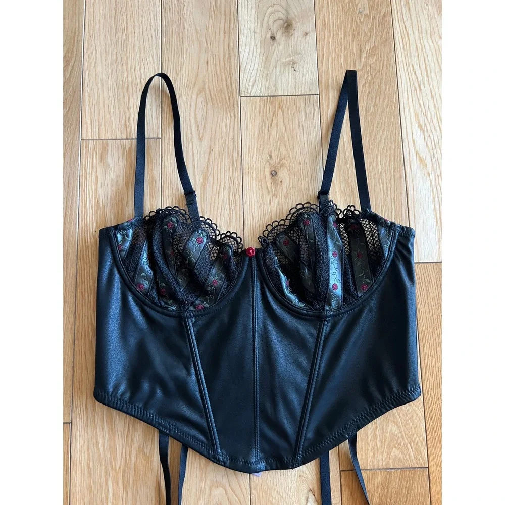 NEW Savage X Fenty Renaissance Rose Bustier Faux Leather Rose Embroidery Size M